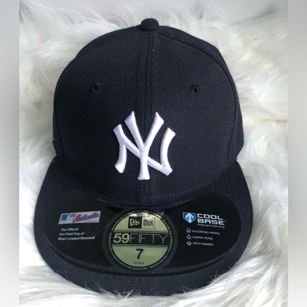 Authentic New York Yankees Hat Cap. New Era NWOT
